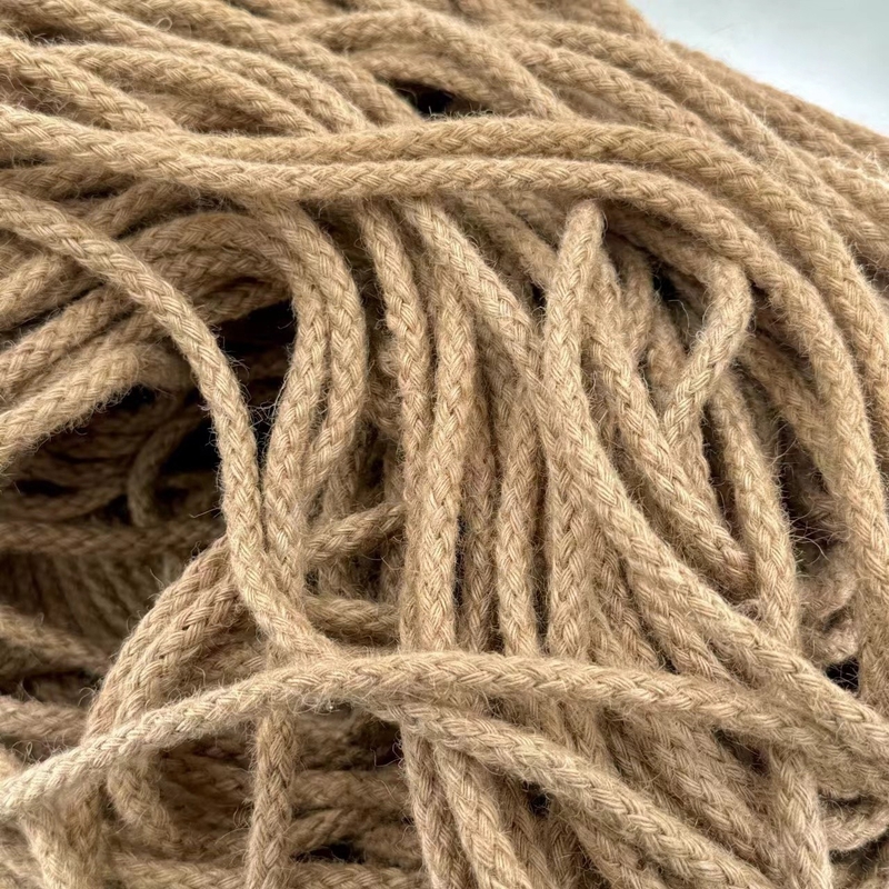 30 jaar ervaring in de productie van webbings voor gepersonaliseerde jute touw en gordel verpakkingen