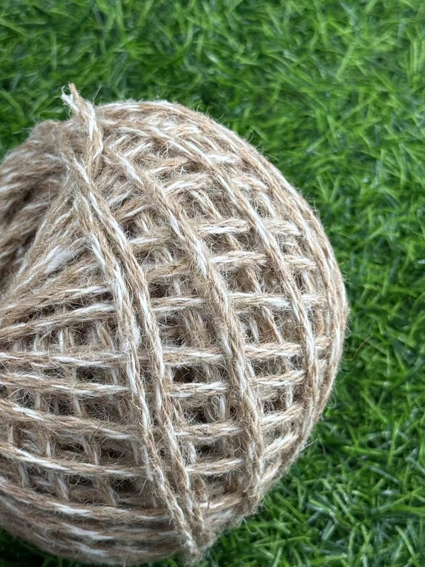 Zuivere natuurlijke kleur Jute touw maatwerk milieuvriendelijke bescherming en cadeaudekoratie
